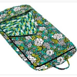 Vera Bradley Island Bloom Garment Bag